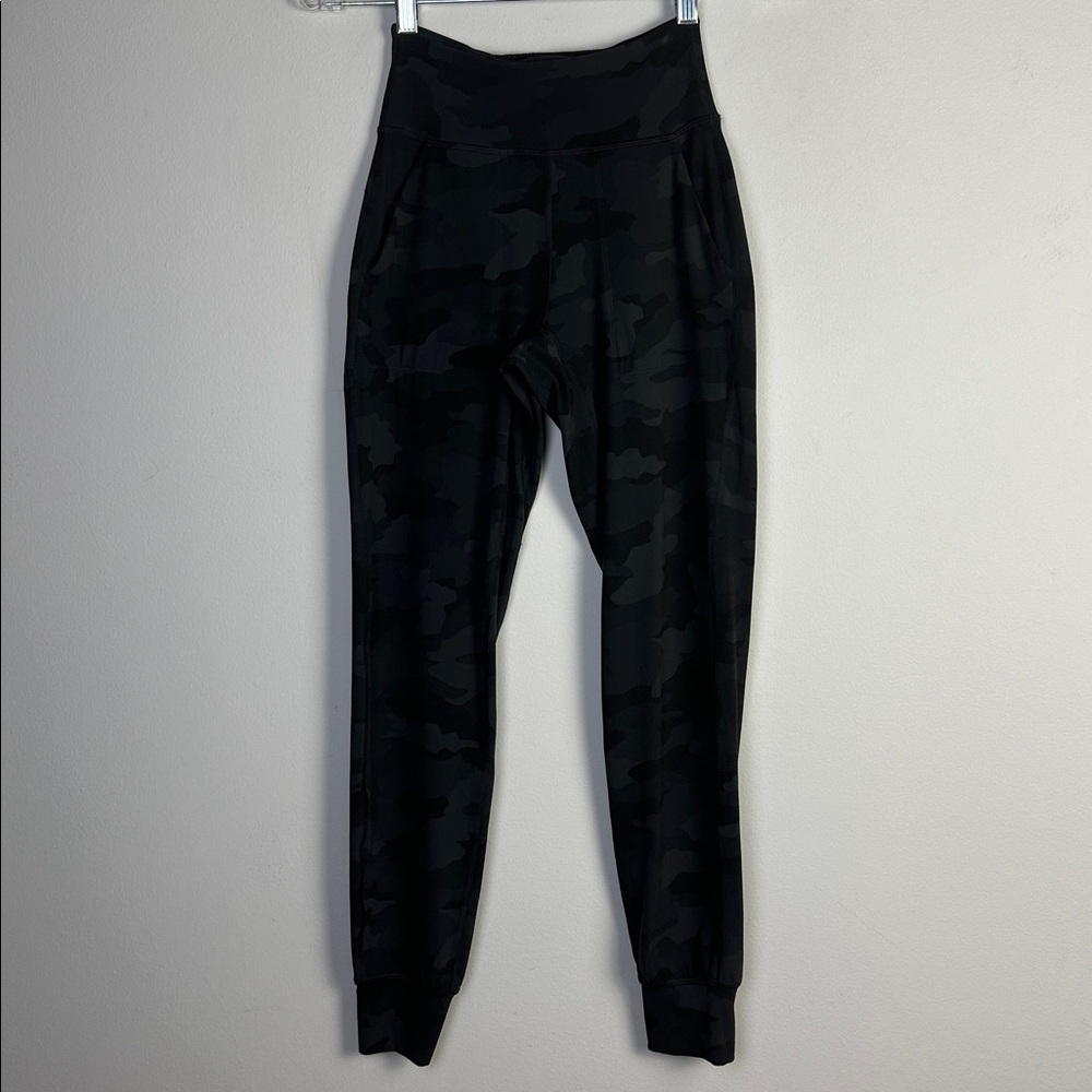 Lululemon Align Joggers 28” in Heritage 365 Camo Deep Coal Size 2 Pockets Casual - Picture 2 of 16